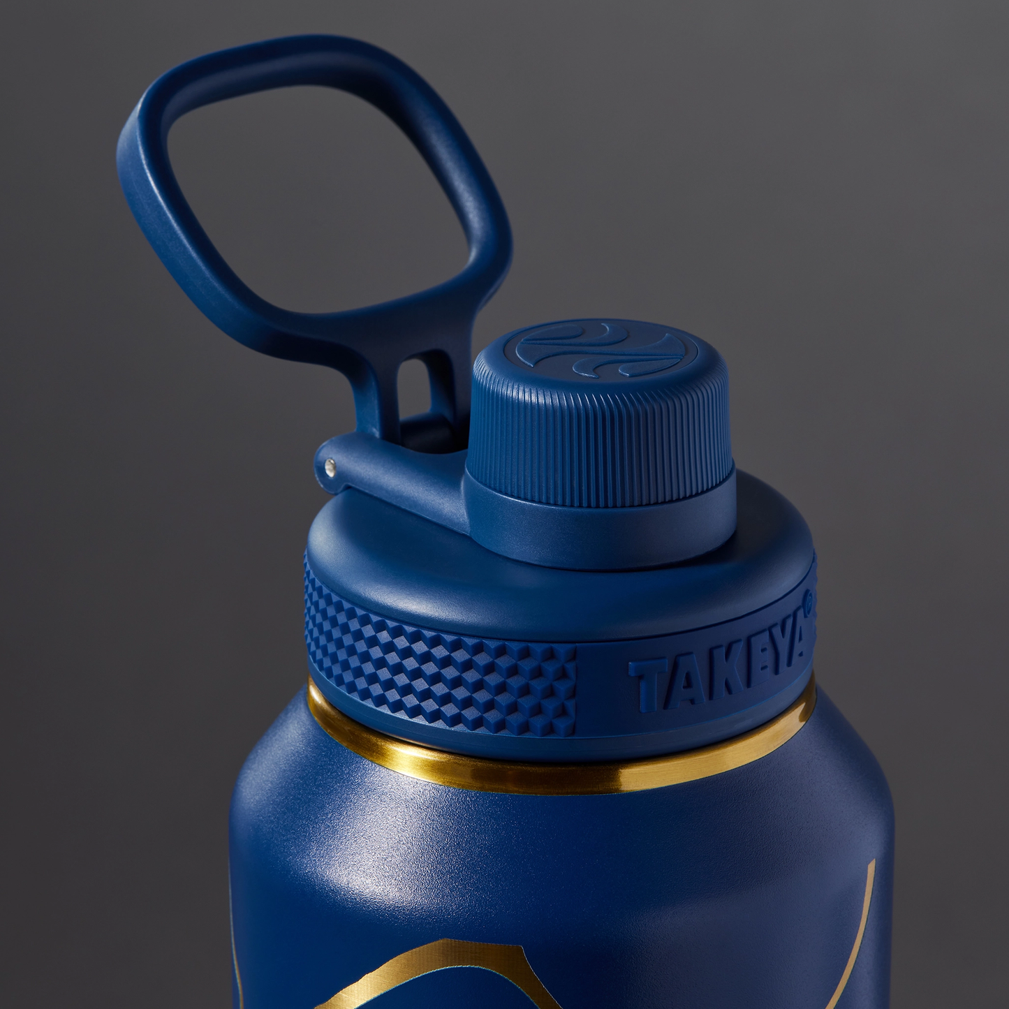 kintsugi-water-bottle-with-spout-lid-x7 51390-TK_HO25_Kintsugi_Takeya9266.png