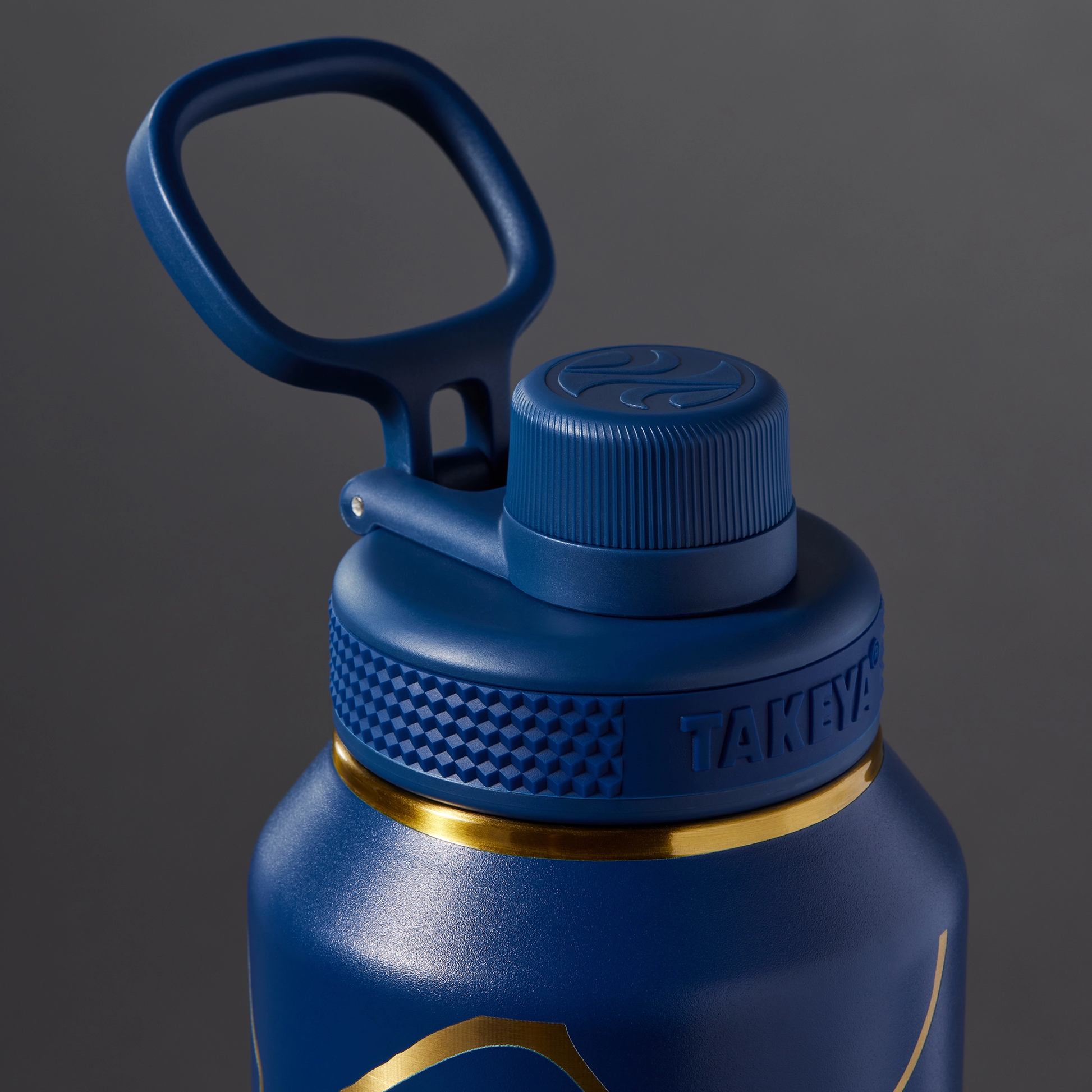 kintsugi-water-bottle-with-spout-lid-x7 51390-TK_HO25_Kintsugi_Takeya9266.png